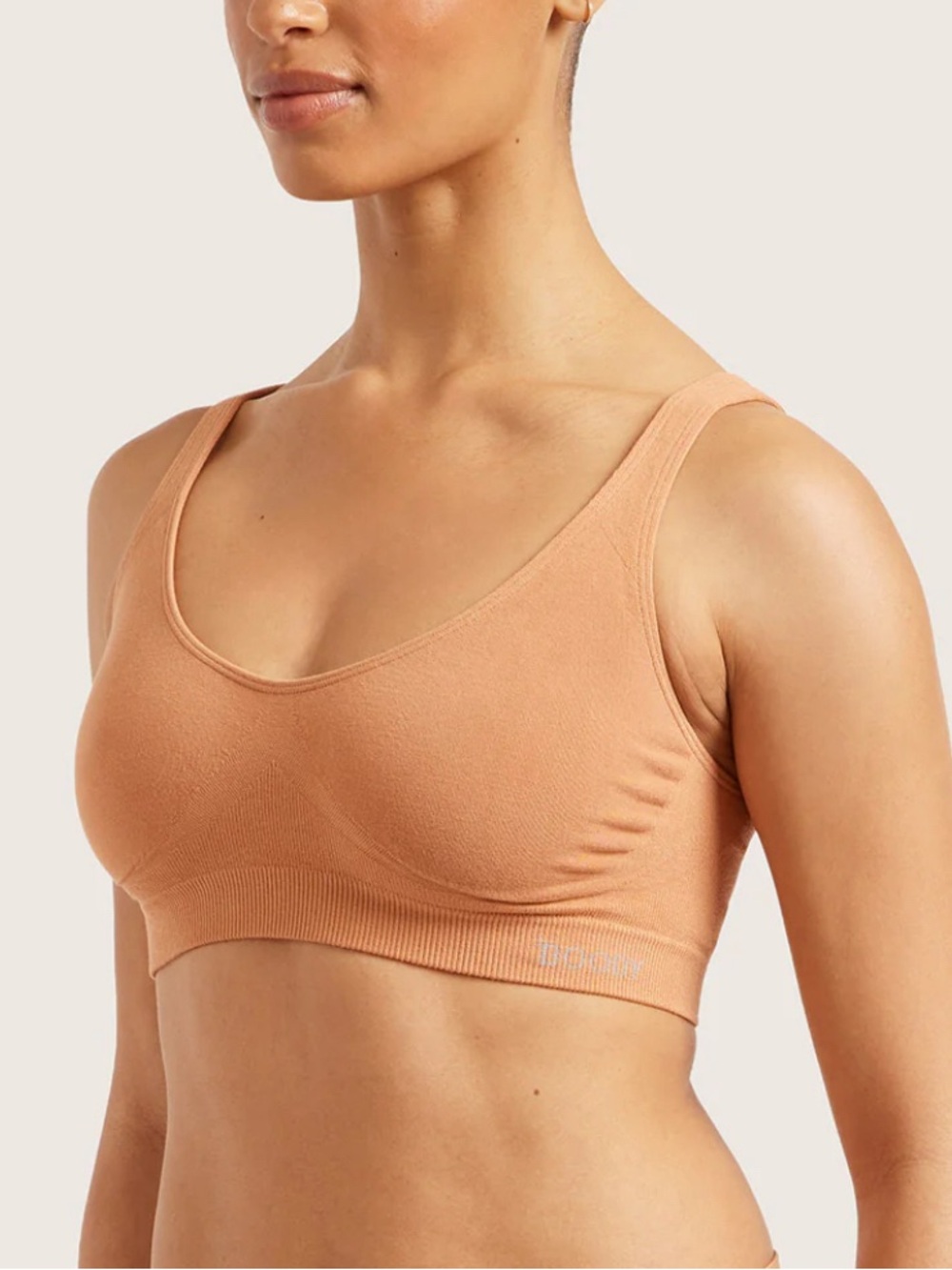 BOODY Seamless Scoop Neck Sports Bra in Tan